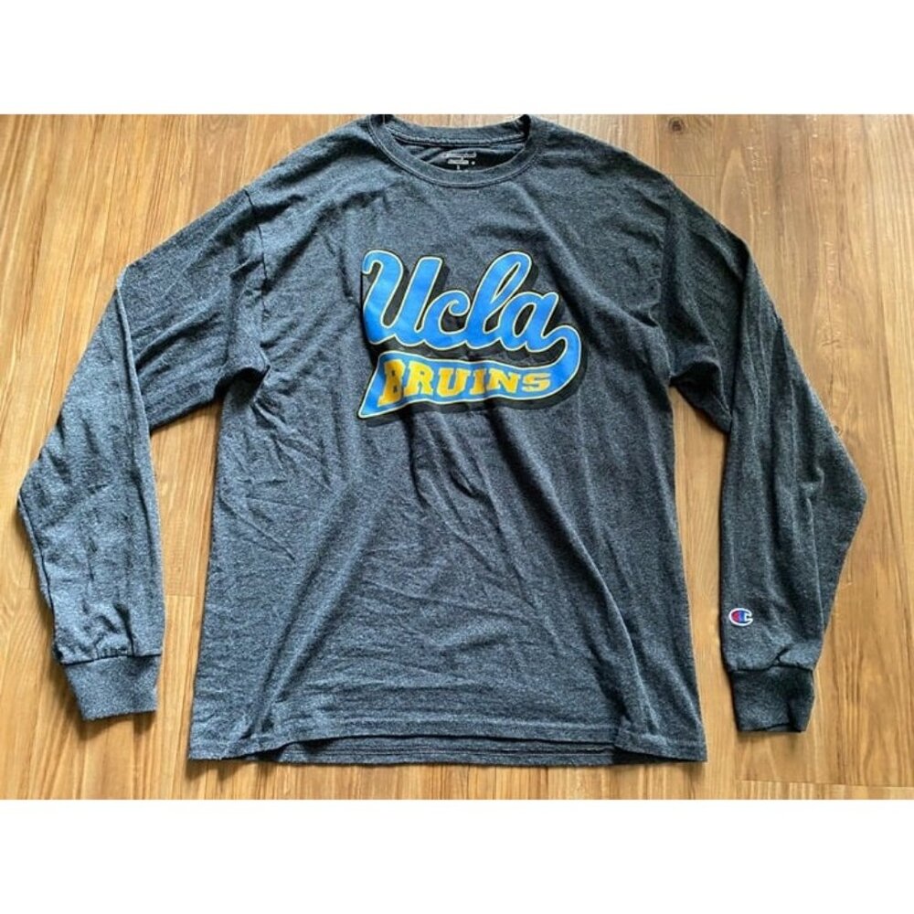 UCLA Bruin's Men's Long-Sleeve Shirt (Large)